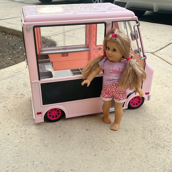 Ice cream truck OG with American Girl doll - Picture 8 of 8